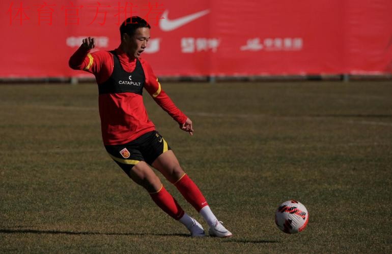 “敢啸”!和康华想当首位纳西族成年国脚 “敢啸”!和康华想当首位纳西族成年国脚